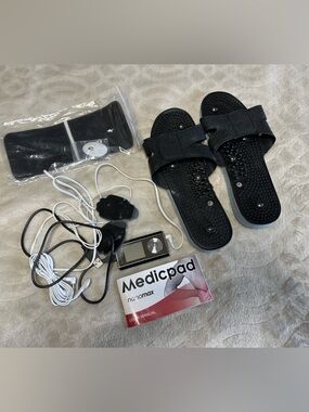 Medicpad Foot Massage Slippers with Remote Control Unit - Black